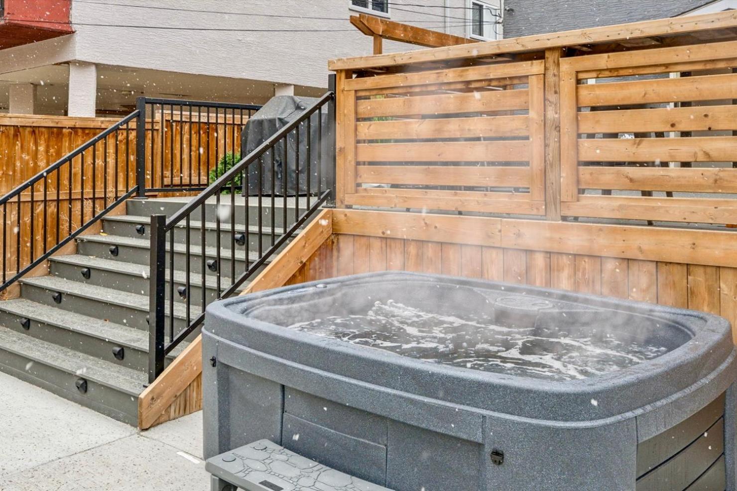 The Park House Retreat With Hot Tub Villa Calgary Luaran gambar