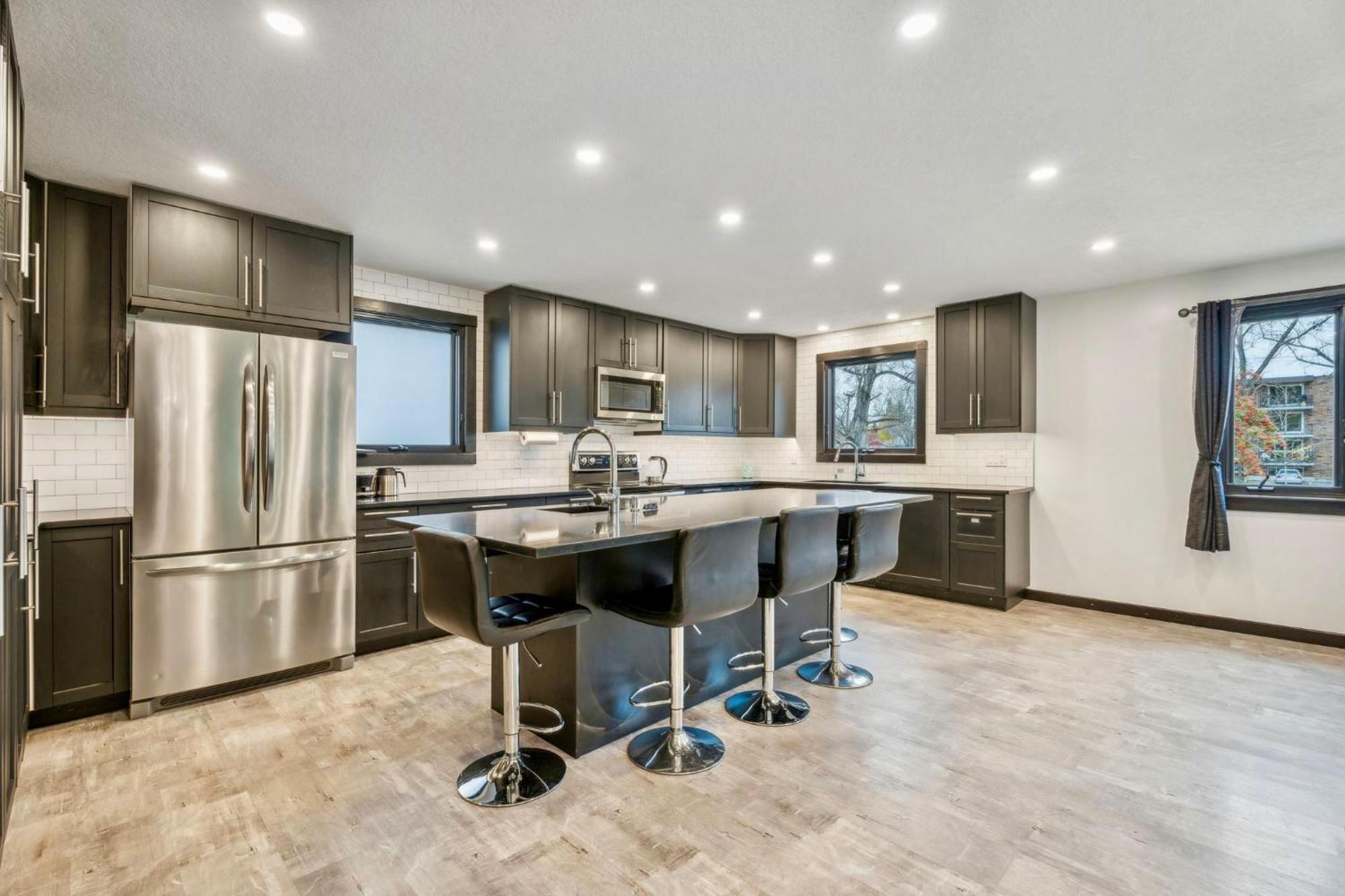 The Park House Retreat With Hot Tub Villa Calgary Luaran gambar