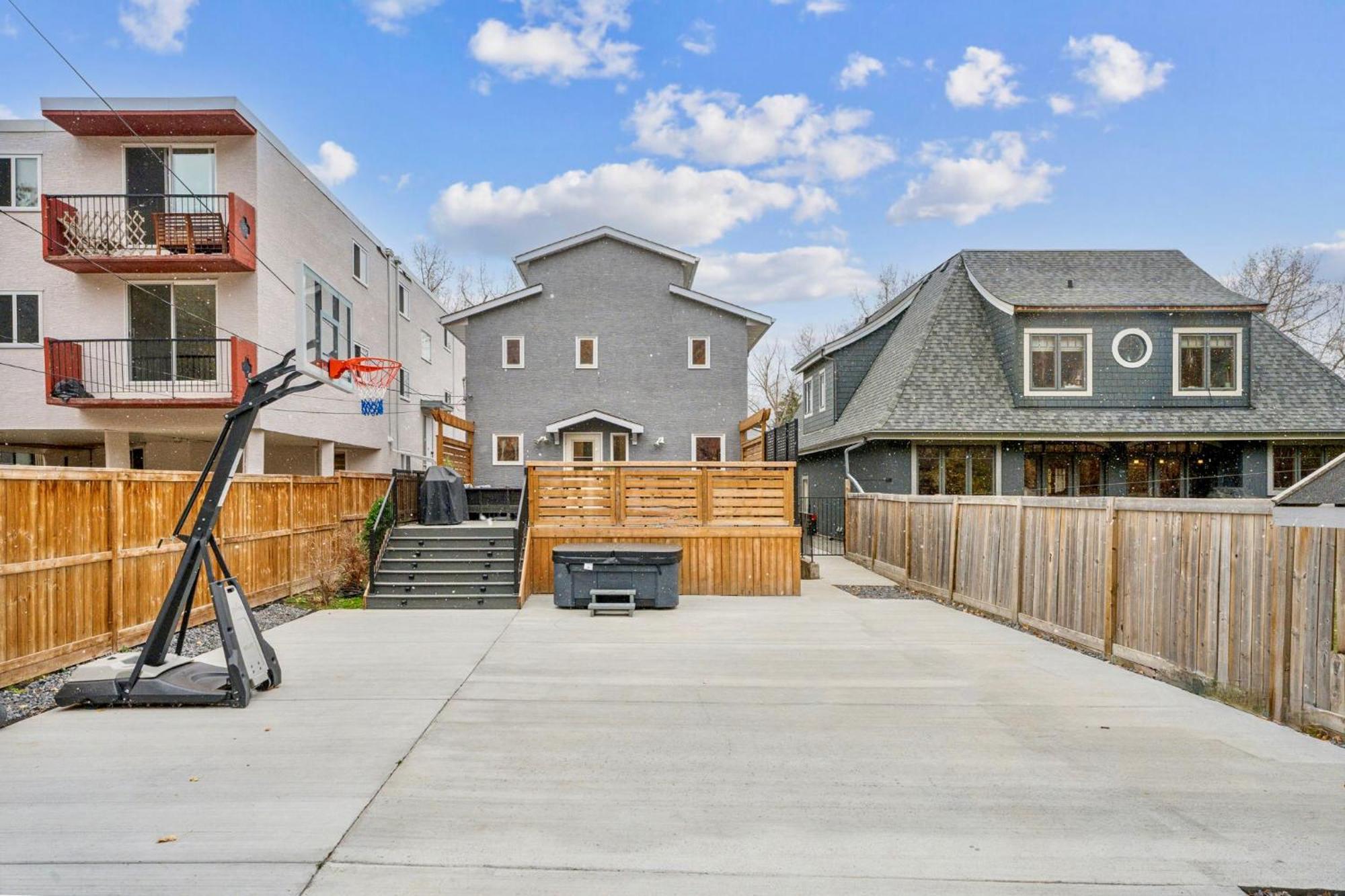 The Park House Retreat With Hot Tub Villa Calgary Luaran gambar