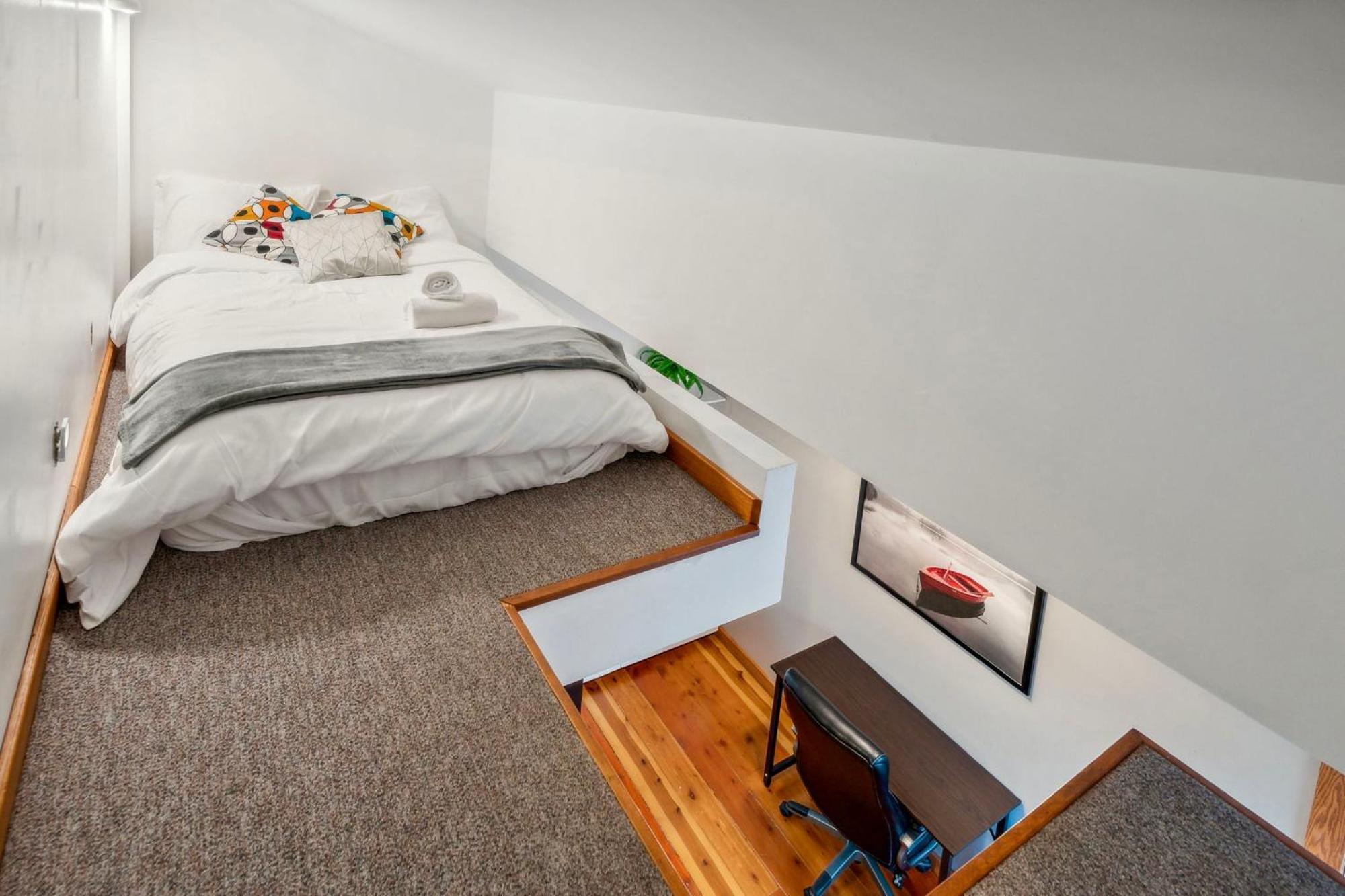 The Park House Retreat With Hot Tub Villa Calgary Luaran gambar