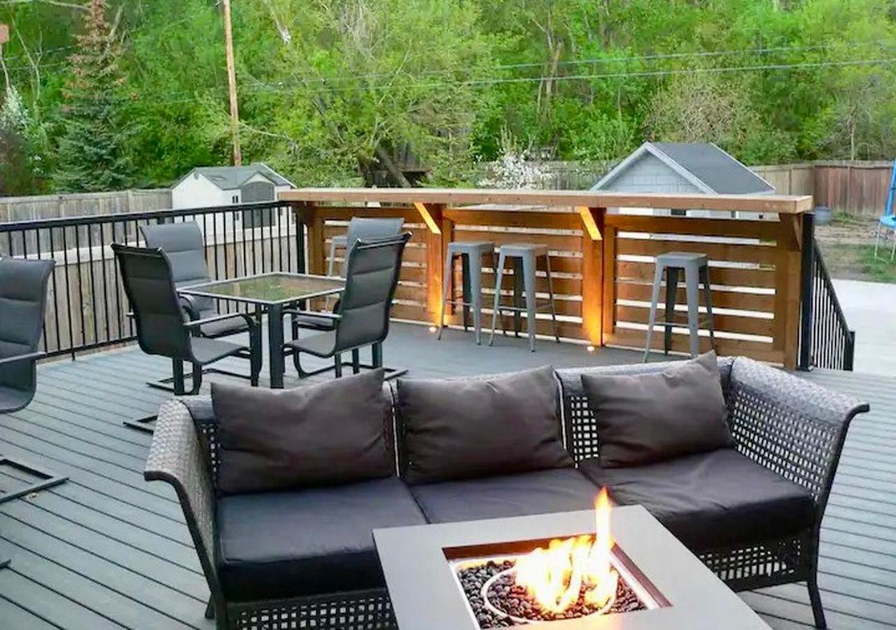 The Park House Retreat With Hot Tub Villa Calgary Luaran gambar